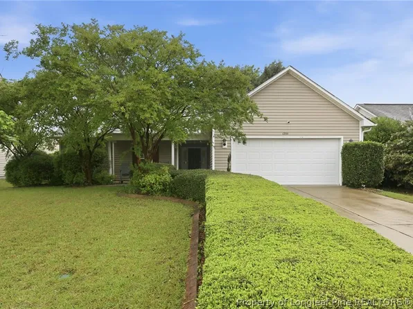 1235 Chimney Swift Dr, Fayetteville, NC 28306