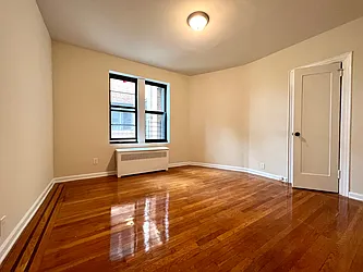 Rented by R New York