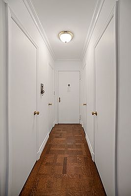 3rd image of 711 W End Ave APT 4CS