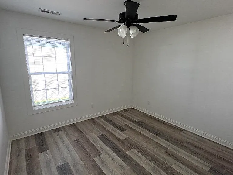 1266 Magnolia St — Photo 9