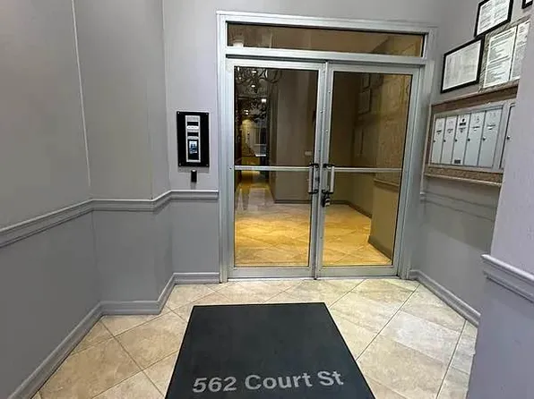 562 Court Street image 12 of 15