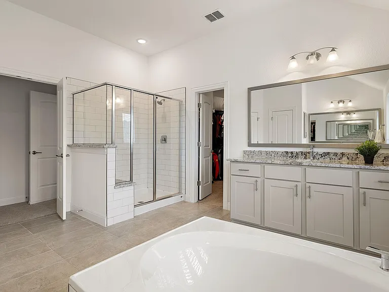 2901 Oak Chase Cv — Photo 14