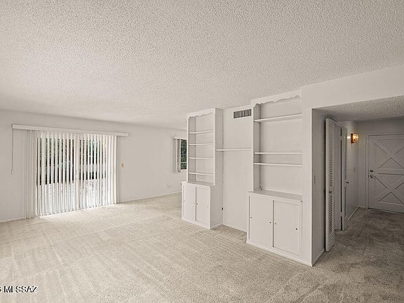 4th image of 415 S Vista Del Rio