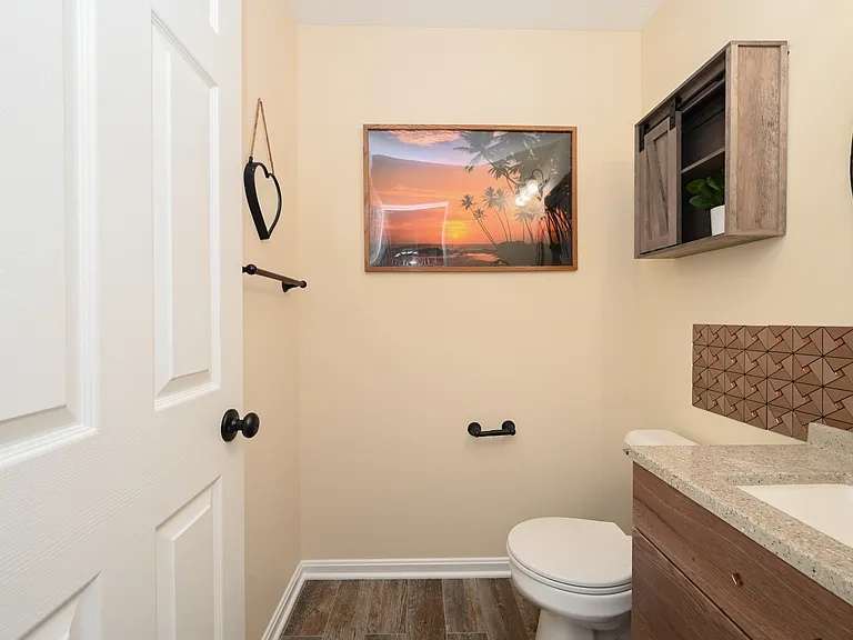 655 Almas Ct — Photo 5