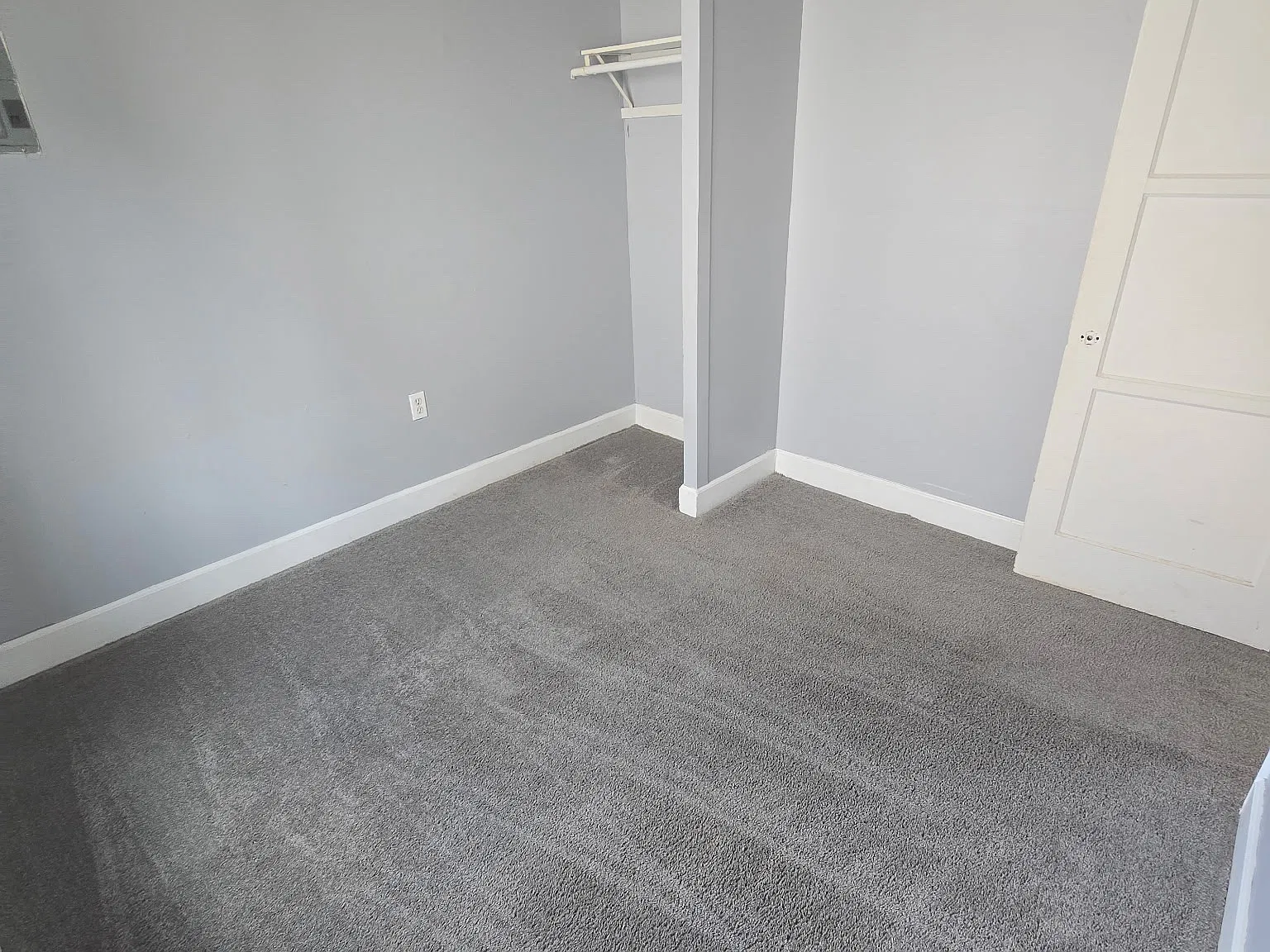 2 bed, 900 sqft, $1,200 — Photo 3