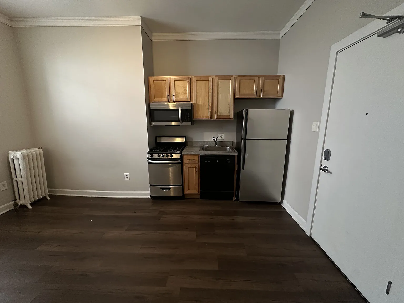2525 N. Clark — Photo 3