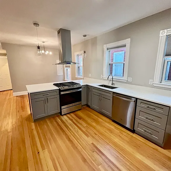 24 Howes St #3 — Photo 2
