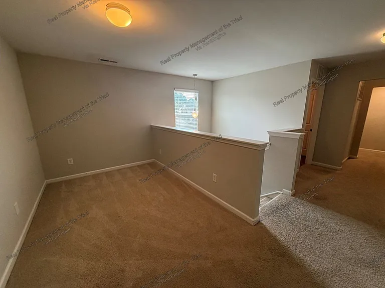 2486 Moss Grove Xing — Photo 9