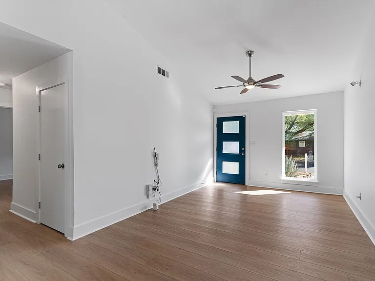4807 Aberdeen Dr — Photo 3