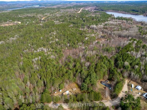 1263 Sand Rd, Laurentian Hills, ON K0J 1J0