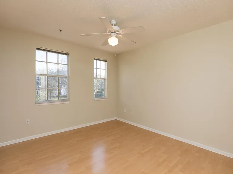 10075 Gate Pkwy N #405 — Photo 22