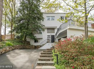 2240 N Quebec St, Arlington, VA 22207