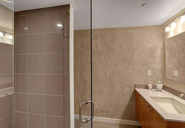 2030 Dexter Ave N #301 — Photo 5