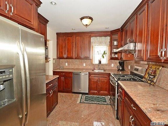 4th image of 24 Brisbane St