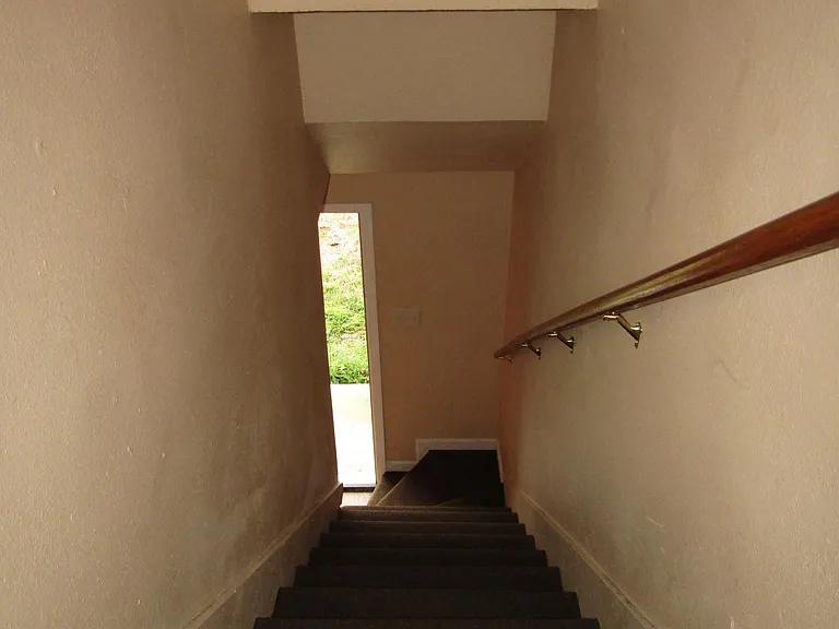 5817 Valley Dr — Photo 16
