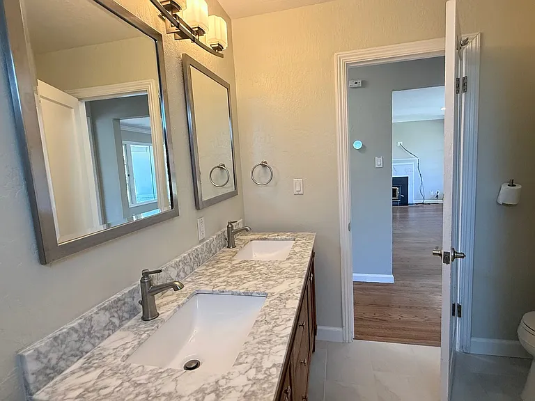 205 Barbara Ct — Photo 16