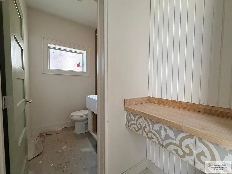 2200 Laredo Rd #12 — Photo 29