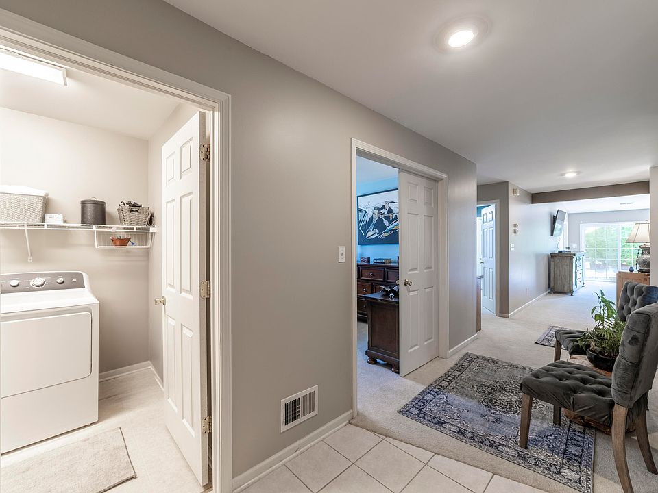 NAVIGATION　ゴールデンオーク　ありがとうございます！ 1615 Golden Oak Dr, Crown Point, IN 46307 | Zillow