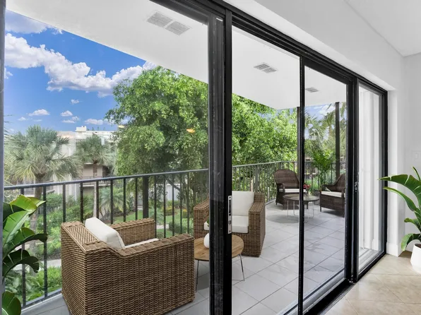 3605 S Ocean Boulevard #325, South Palm Beach, FL 33480