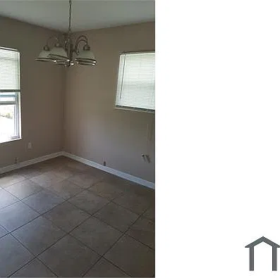 3 bed, 1100 sqft, $1,700 — Photo 2