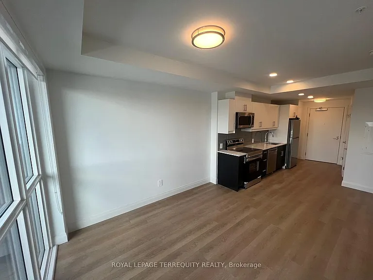 1333 Weber St E #501 — Photo 11