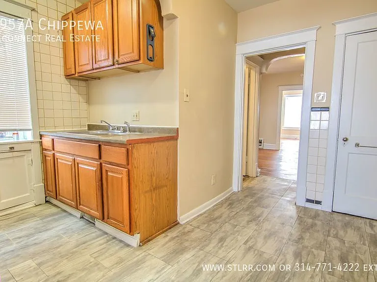 3957A Chippewa St — Photo 9