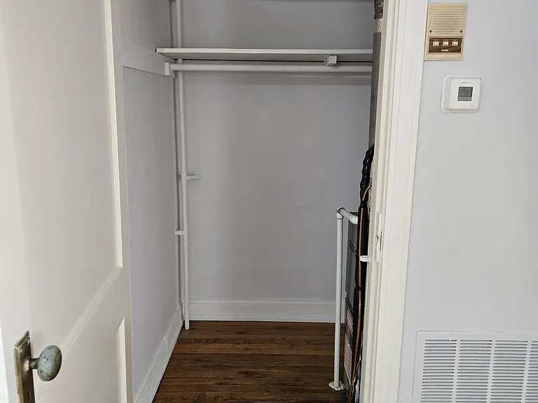 5103 Wyandotte St #1N — Photo 11