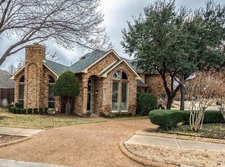 2711 Berkshire Dr, Carrollton, TX 75007