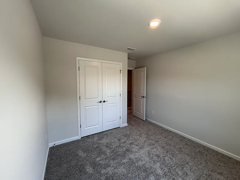 bedroom 2 in the 3rd floor