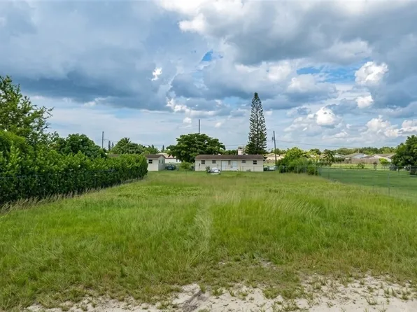 11821 SW 213th St, Miami, FL 33177