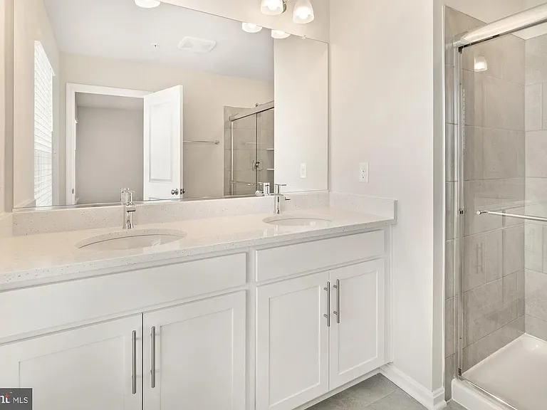 450 Herringbone Way — Photo 26