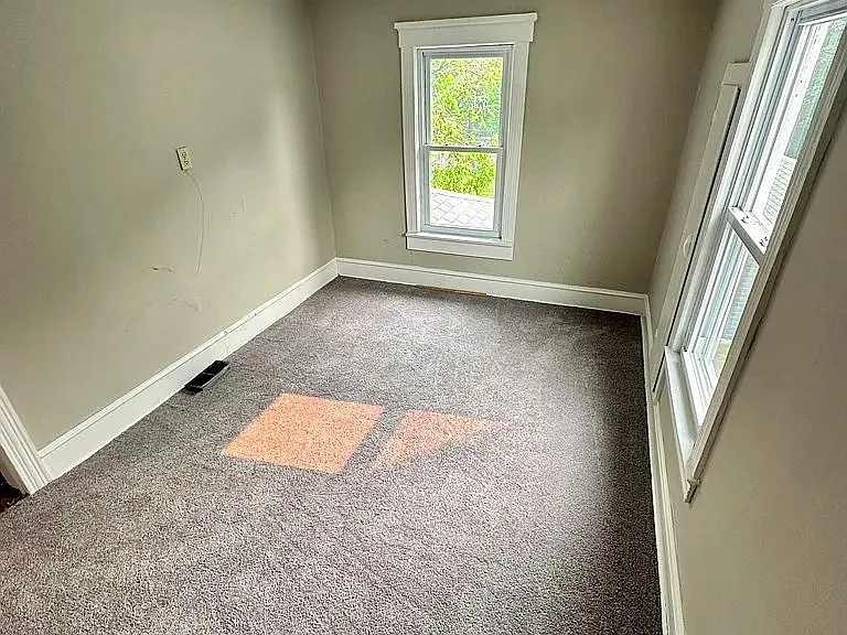 503 Lincoln St — Photo 17