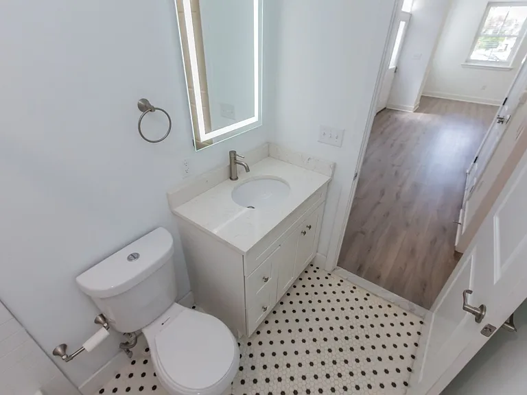 225 N Whitford Rd — Photo 14