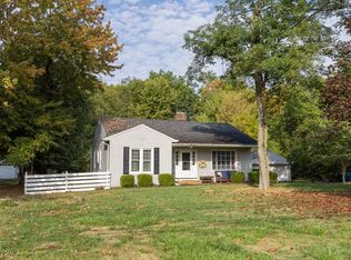 7828 Lewis Rd, OLMSTED FALLS, OH 44138