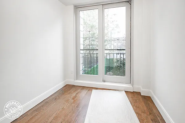 Rented by MySpaceNYC | media 9