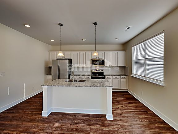 5th image of 4724 Chutney Dr