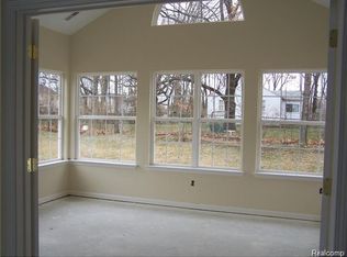 36047 Traditions Dr, Westland, MI 48185