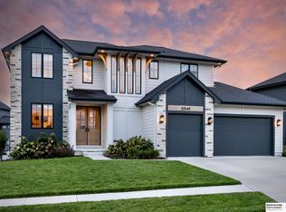 20545 Hartman Ave, Elkhorn, NE 68022