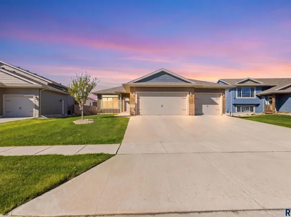 2809 S Keyrell Dr, Sioux Falls, SD 57106