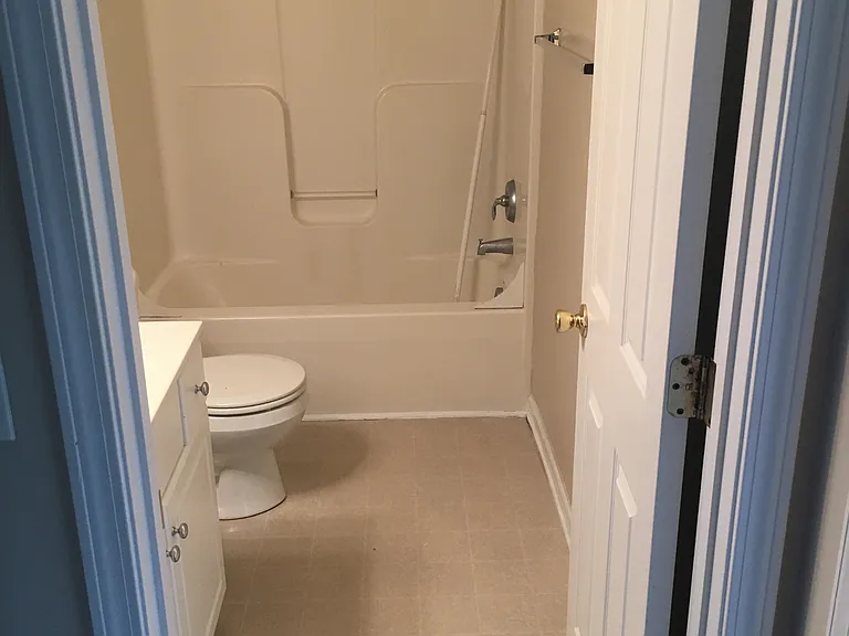 813 Giles Rd — Photo 8