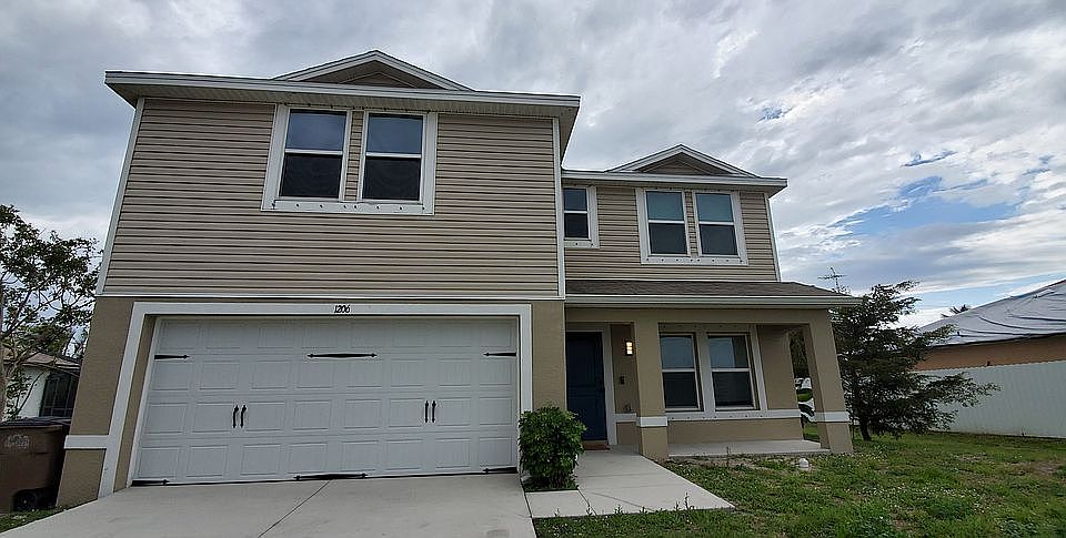 1st image of 1206 NE 14th Pl