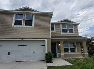 1206 NE 14th Pl, Cape Coral, FL 33909