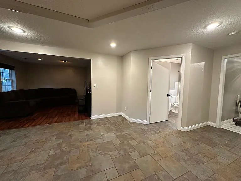 432 Timberlane Dr #B — Photo 1