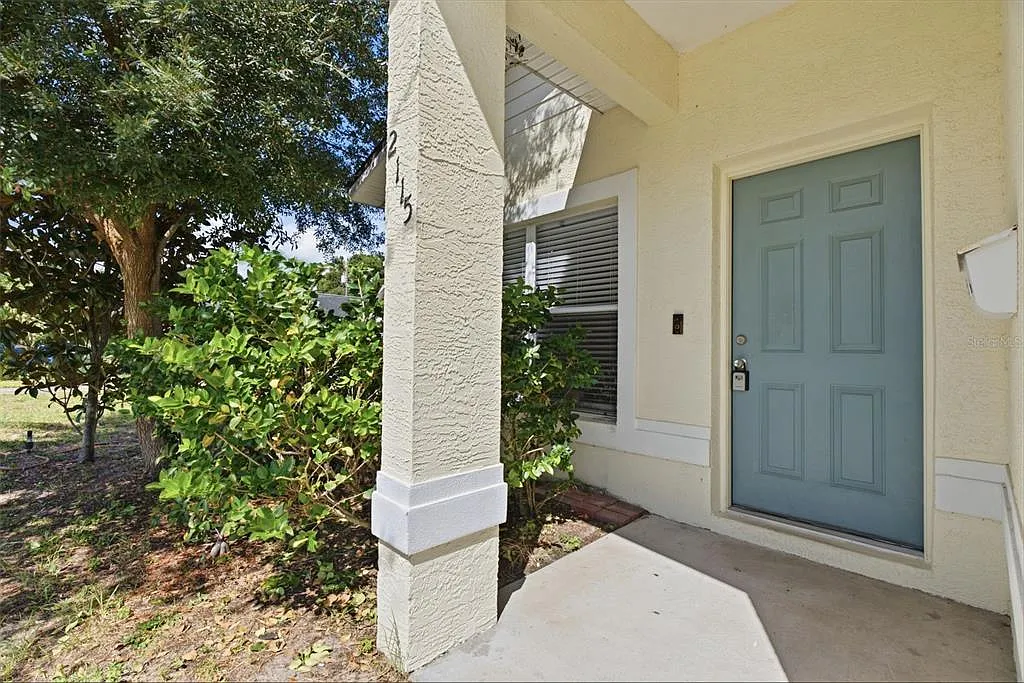 3 bed, 2.0 bath, 1112 sqft, $2,500 — Photo 4