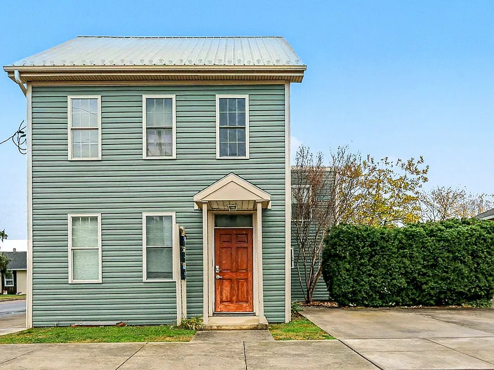 439 Market St
