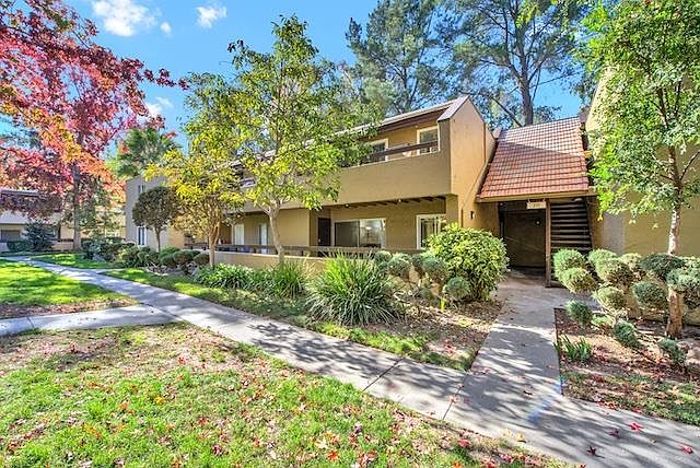 1st image of 310 Tradewinds Dr APT 5