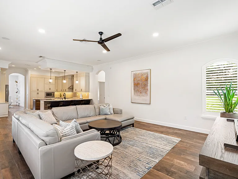 12649 Oak Hollow Ct — Photo 11