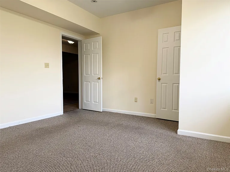 105 N Montgomery St #B2-7 — Photo 11