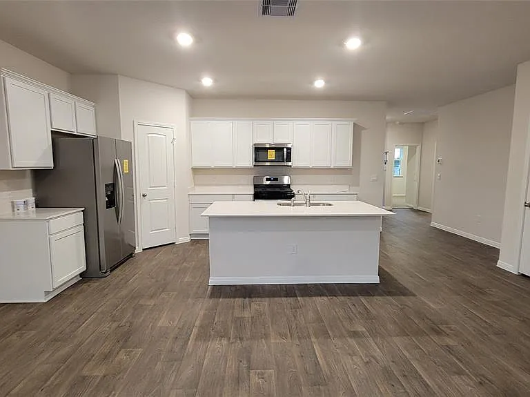179 Sweetwater Dr — Photo 5