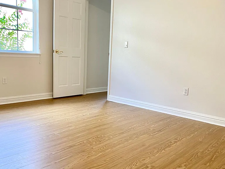 540 Meadow Sweet Cir — Photo 17